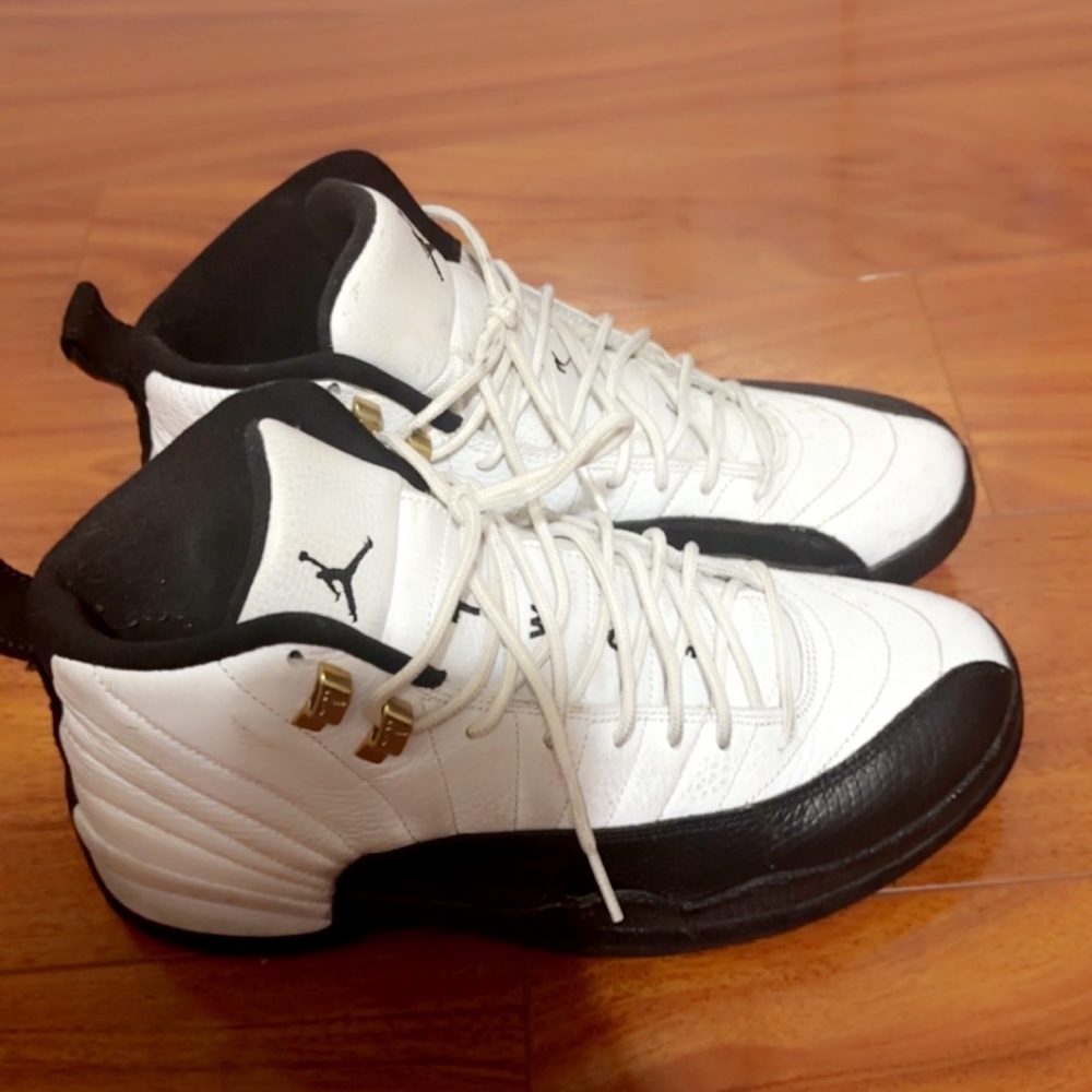 Retro Air Jordan 12s| Taxi~ White & Black| Sz 8| Great Condition